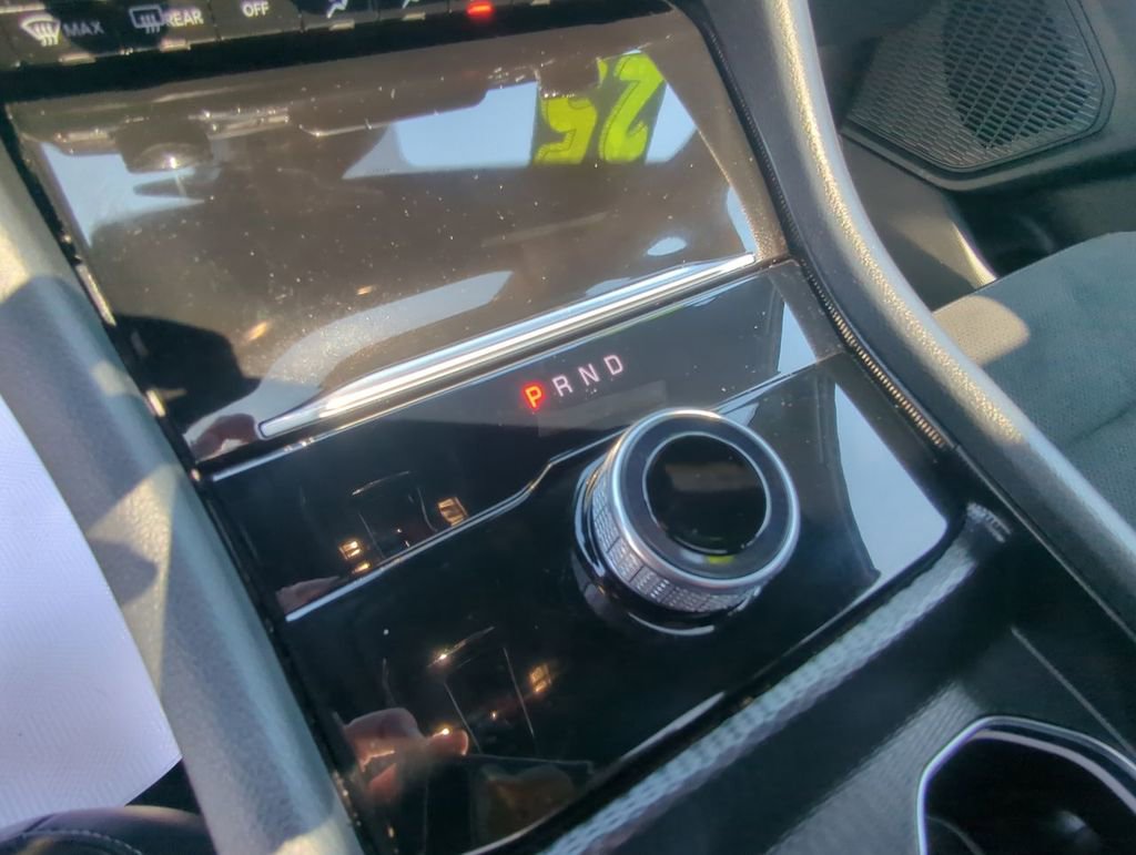 Used 2025 Jeep Grand Cherokee L Laredo AWD/4WD image 26