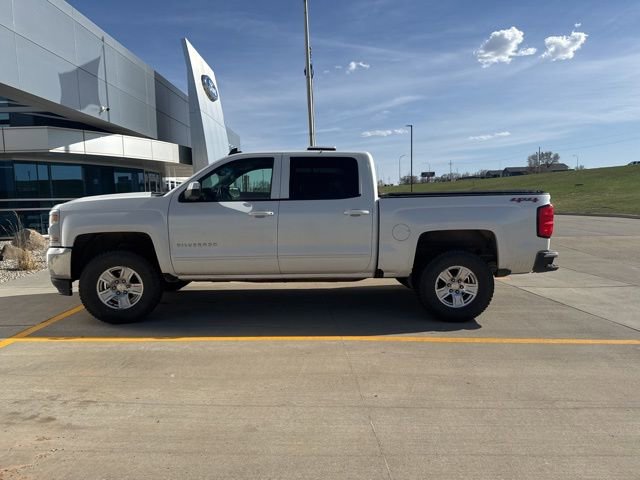 Used 2017 Chevrolet Silverado 1500 LT w/ All Star Edition AWD/4WD image 8