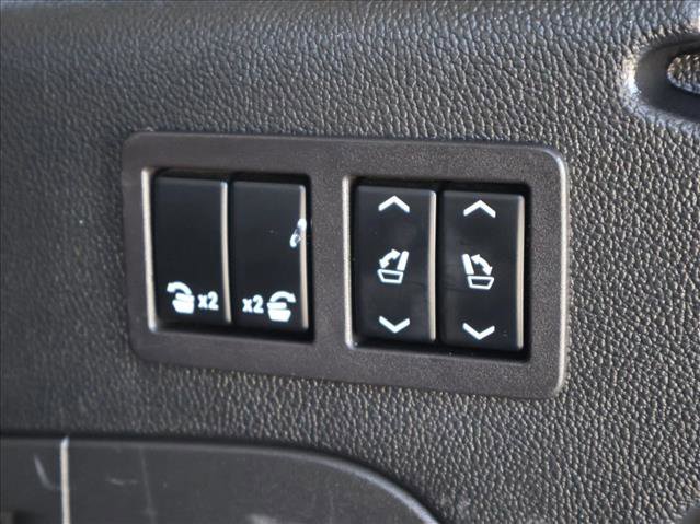 Used 2019 Chevrolet Suburban Premier w/ Premier Plus Edition AWD/4WD image 7