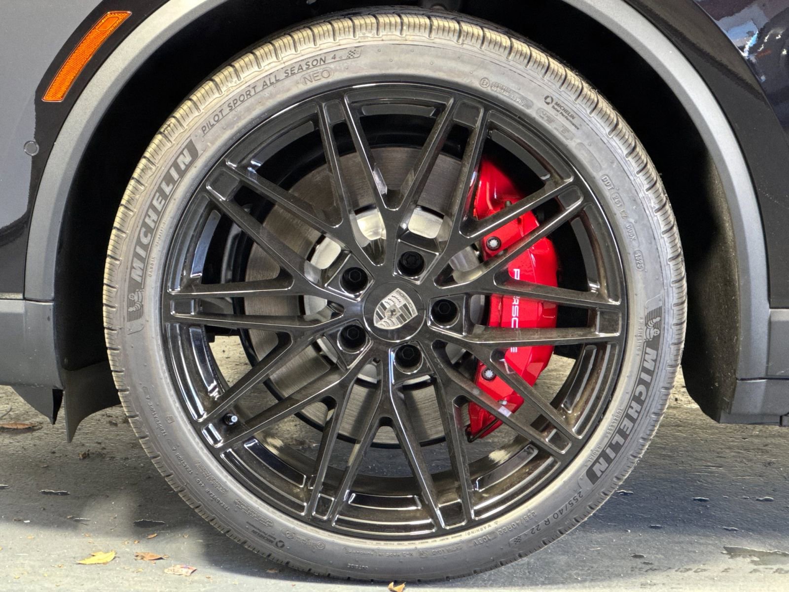 New 2025 Porsche Macan Turbo Electric image 34