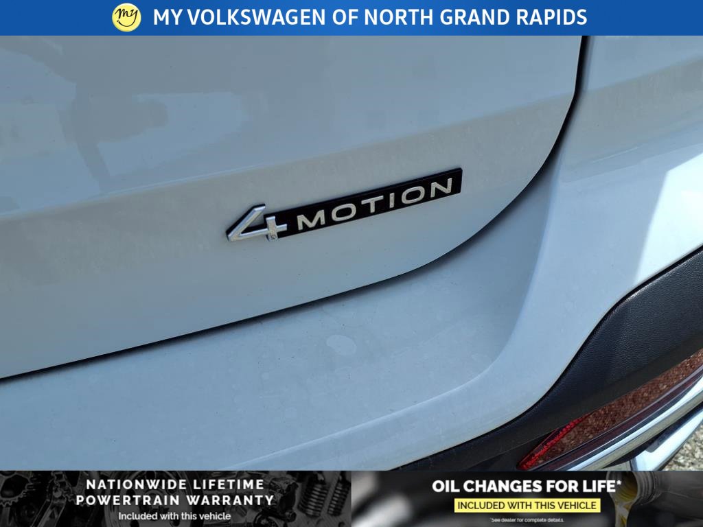New 2025 Volkswagen Taos SE image 19
