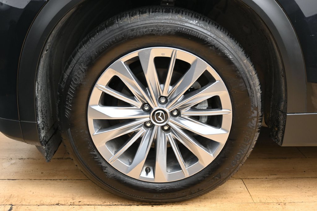 Used 2024 MAZDA CX-90 3.3 Turbo w/ Select Package AWD/4WD image 11