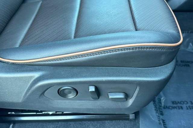 Used 2023 GMC Canyon AT4 w/ AT4 Premium Package image 23