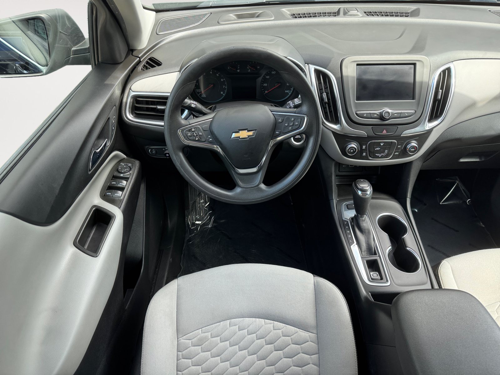 Used 2021 Chevrolet Equinox LS AWD/4WD image 10