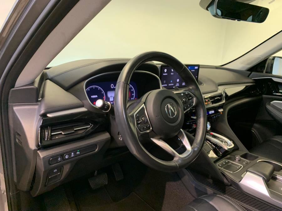 Used 2023 Acura MDX w/ Technology Package AWD/4WD image 16