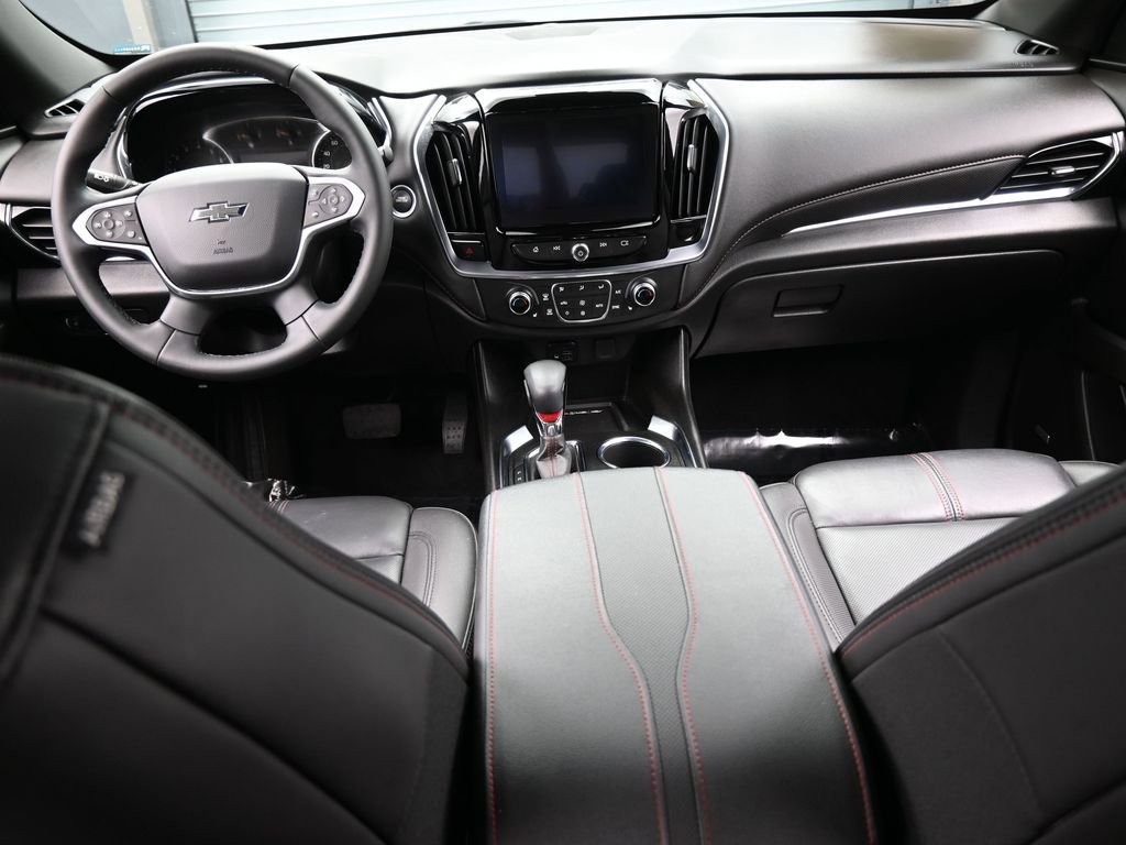 Used 2023 Chevrolet Traverse RS image 43