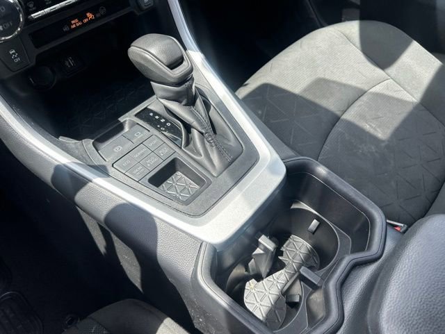 Used 2024 Toyota RAV4 XLE AWD/4WD image 28