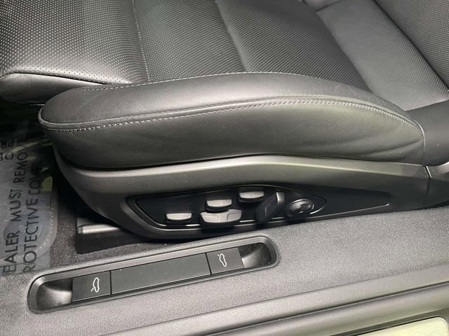 Certified 2025 Porsche 911 Carrera image 17