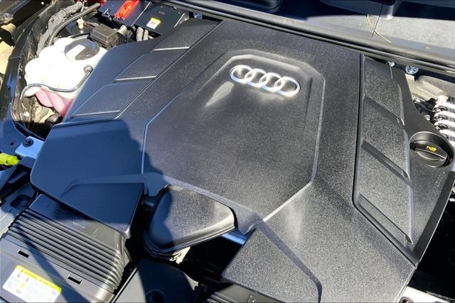 Used 2022 Audi Q7 3.0T Prestige AWD/4WD image 33