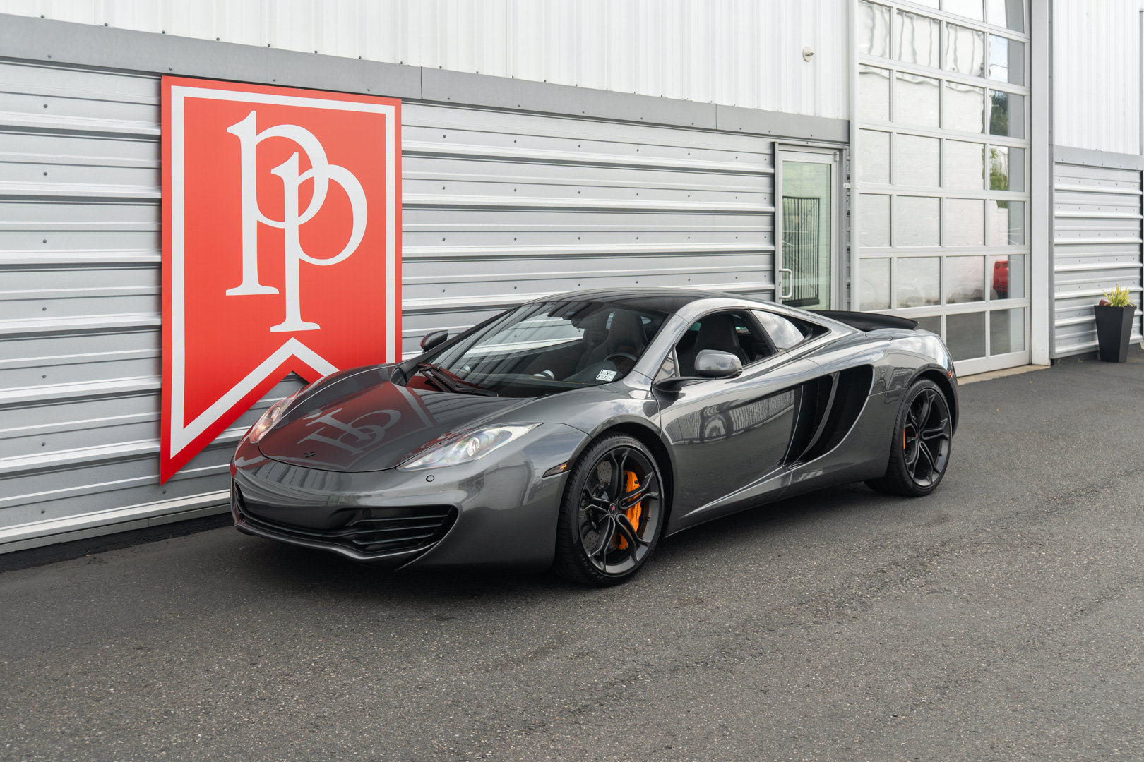 Used 2012 McLaren MP4-12C Coupe RWD image 31