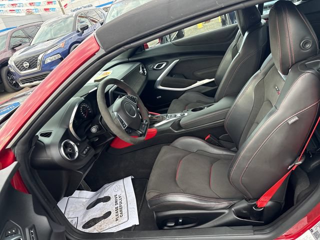 Used 2020 Chevrolet Camaro ZL1 RWD image 9