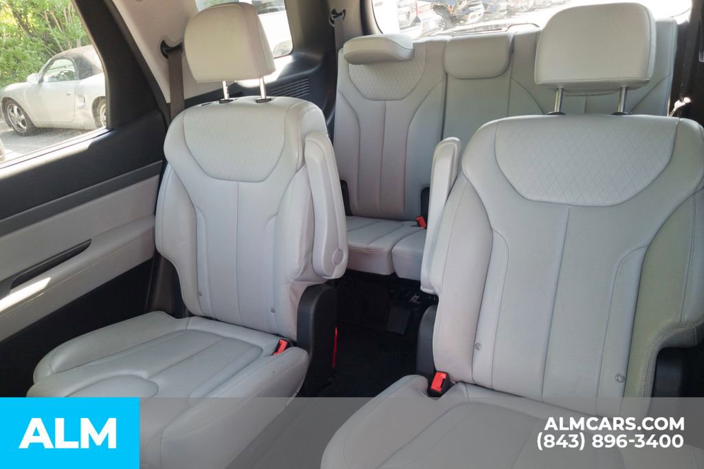 Used 2022 Hyundai Palisade SEL w/ Premium Package FWD image 18