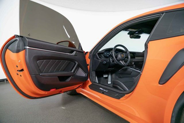 Used 2022 Porsche 911 Turbo S image 14