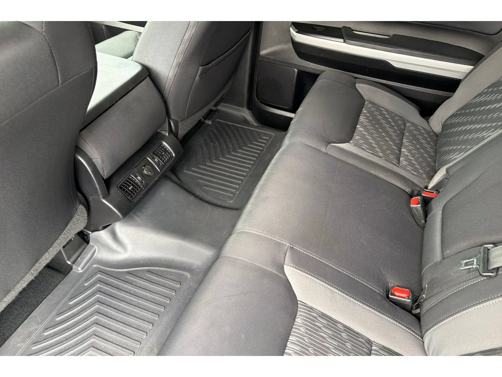 Used 2021 Toyota Tundra SR5 AWD/4WD image 13