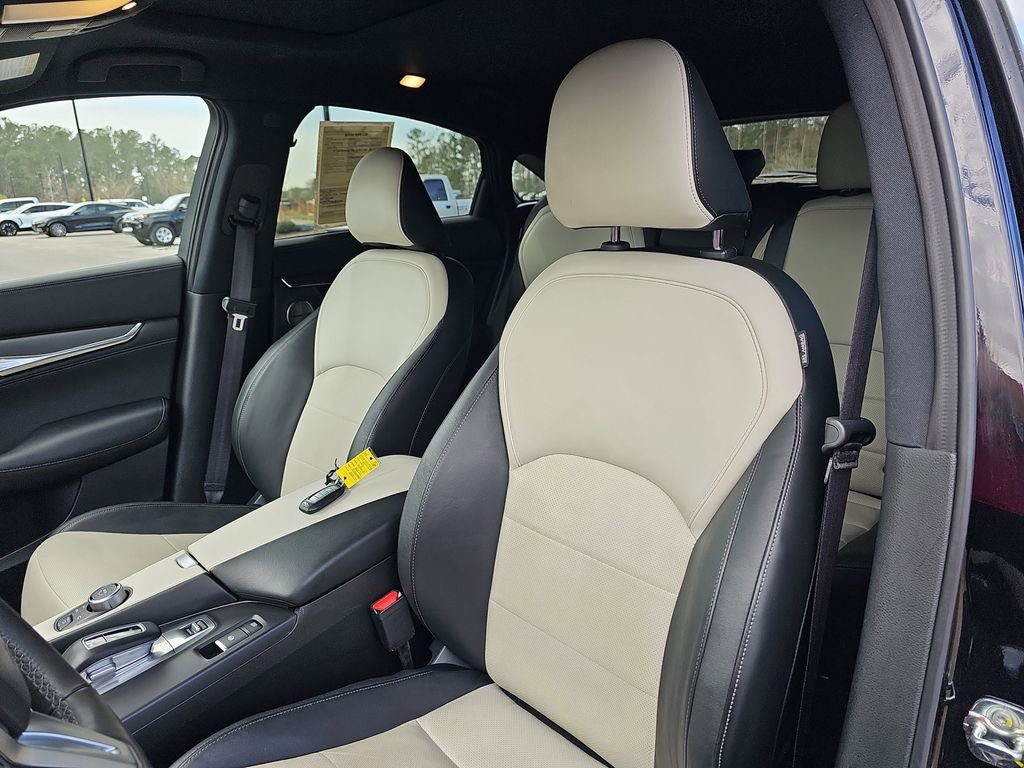 Used 2025 INFINITI QX55 Essential image 19