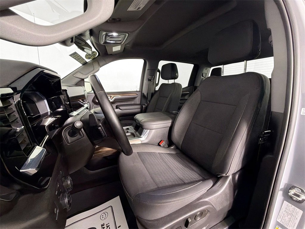 Used 2024 Chevrolet Silverado 1500 RST image 18