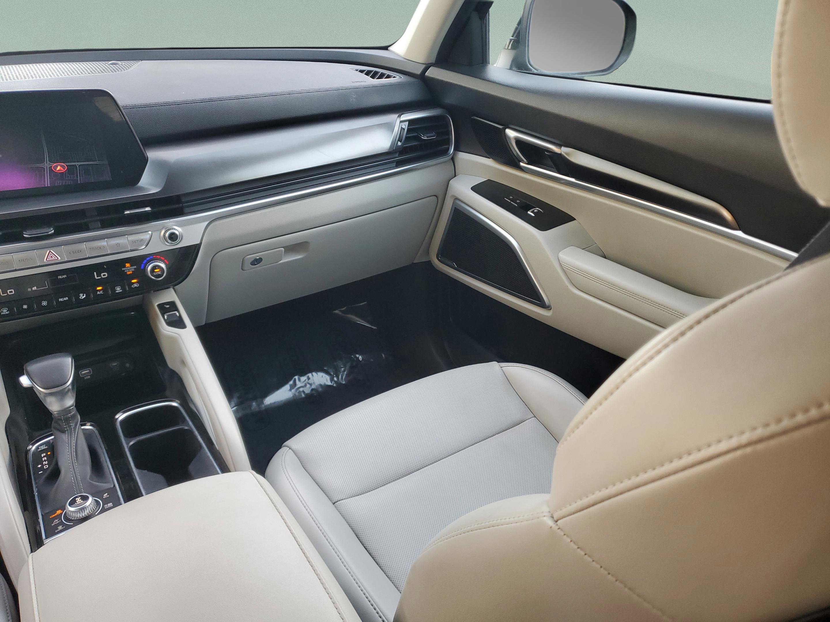 Certified 2023 Kia Telluride S image 11