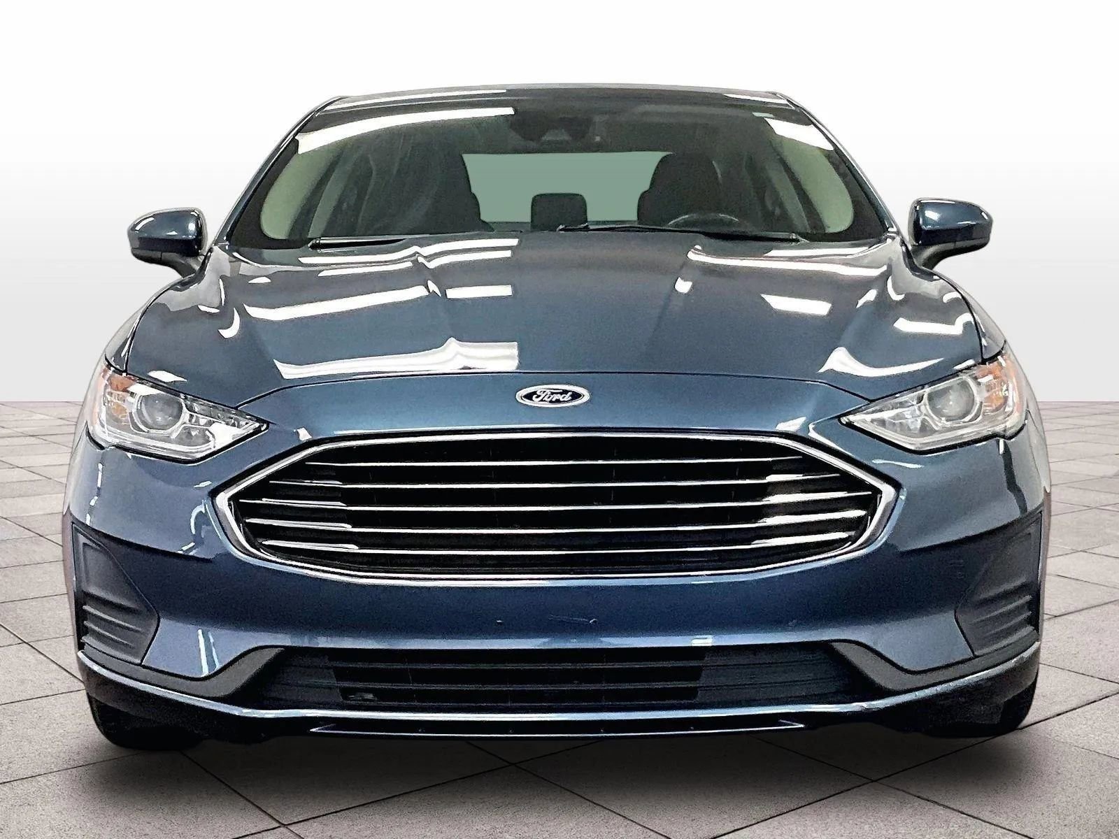 Used 2019 Ford Fusion SE image 4