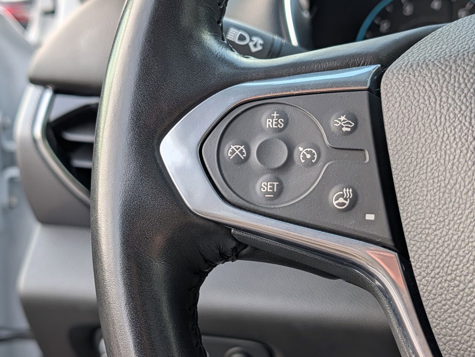 Used 2020 Chevrolet Traverse Premier w/ Redline Edition image 37