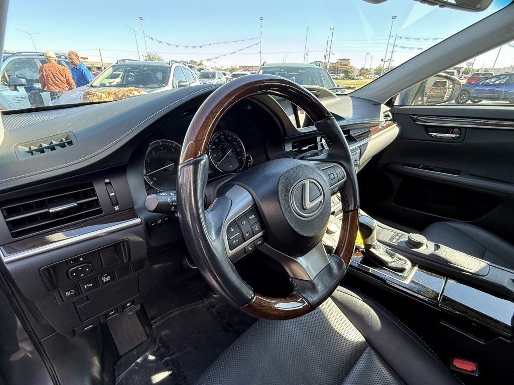 Used 2018 Lexus ES 350 350 image 4