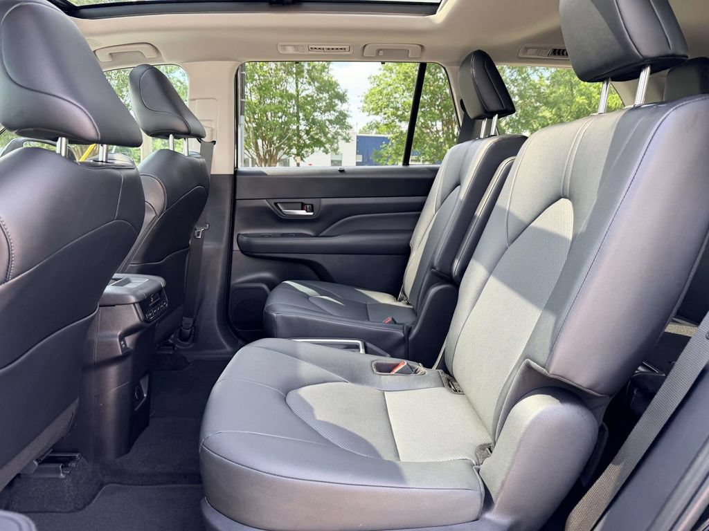 Certified 2026 Toyota Grand Highlander AWD image 17