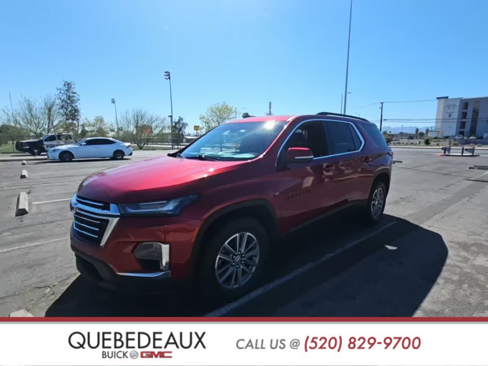 Used 2023 Chevrolet Traverse LT image 3