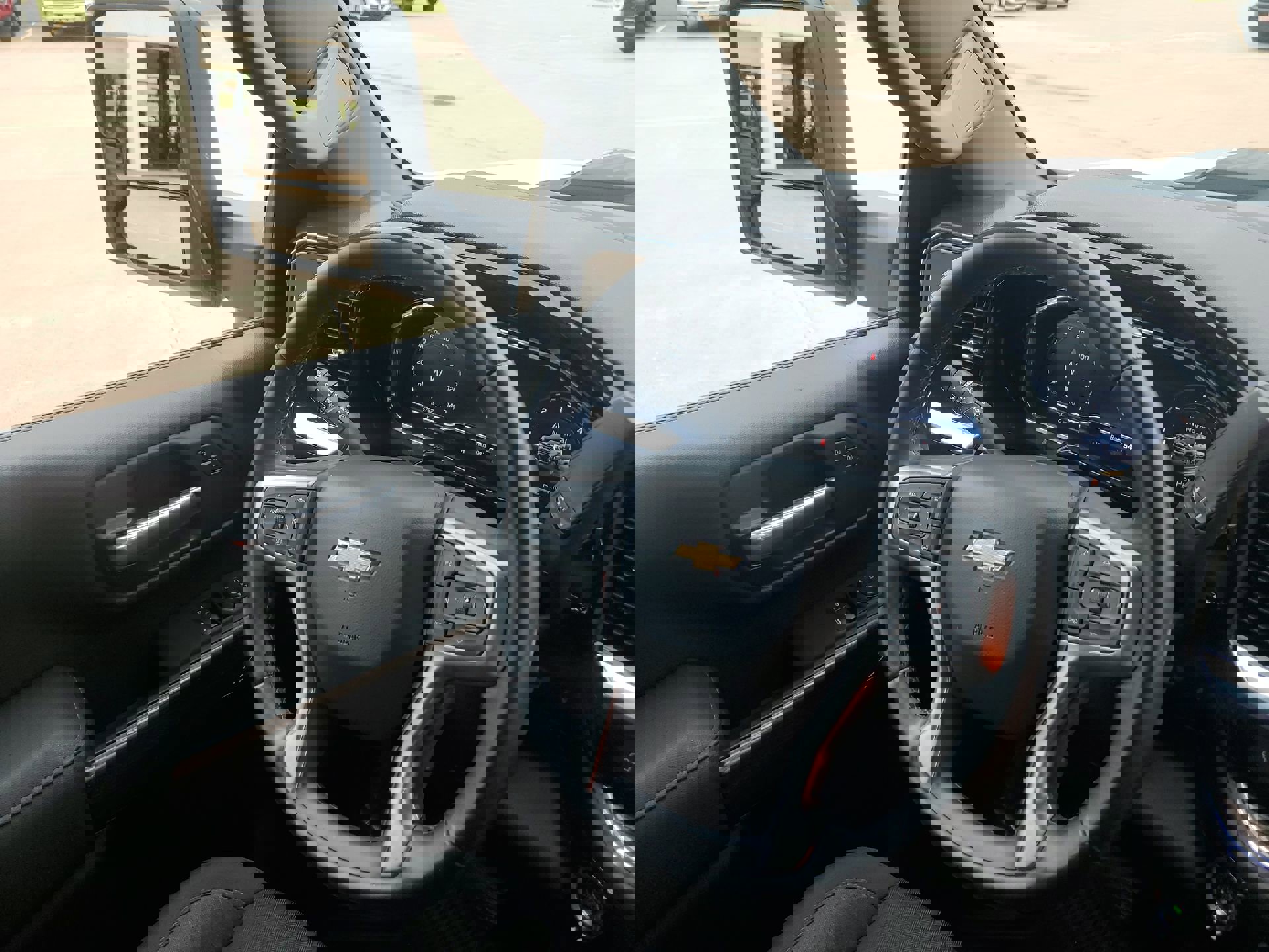 Used 2024 Chevrolet Silverado 2500 LT w/ Convenience Package image 17