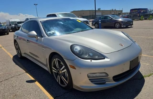 Used 2012 Porsche Panamera 4S image 2