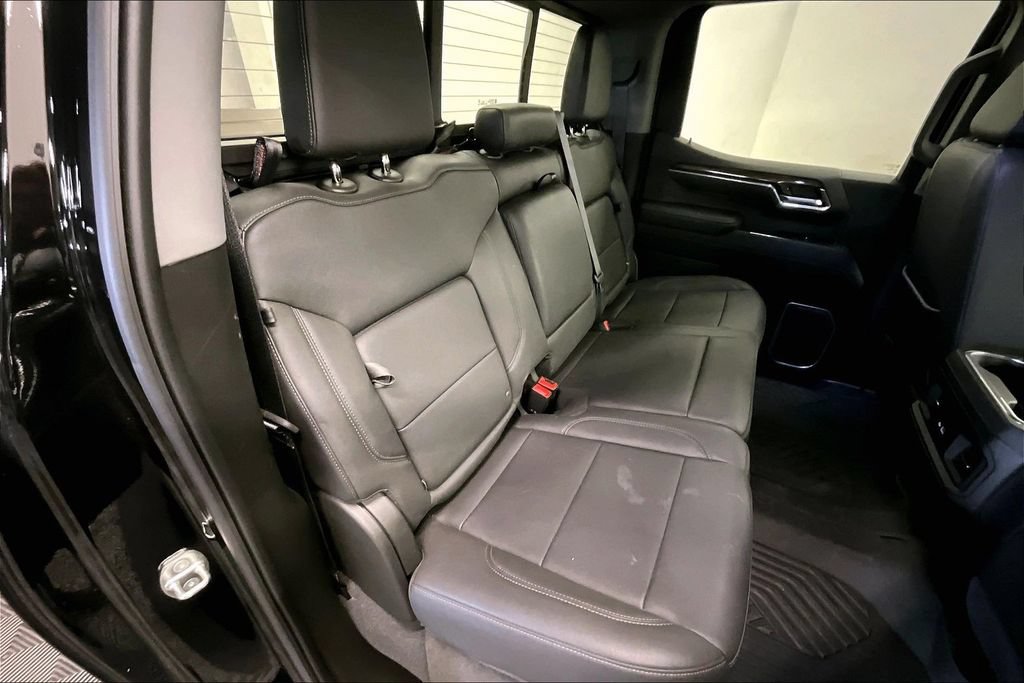 Used 2022 Chevrolet Silverado 1500 LT Trail Boss w/ LT Trail Boss Premium Package AWD/4WD image 23