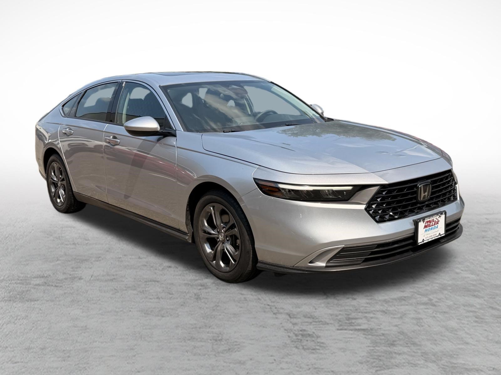 Certified 2024 Honda Accord EX image 3