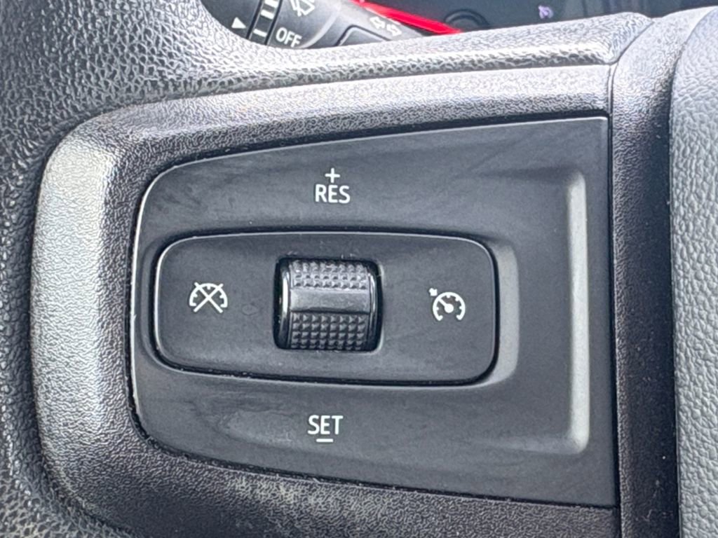 Used 2021 Chevrolet Silverado 1500 Custom image 15