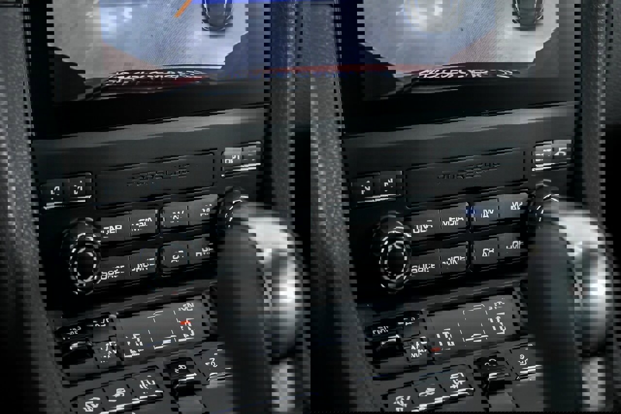 Used 2024 Porsche 718 Cayman image 33