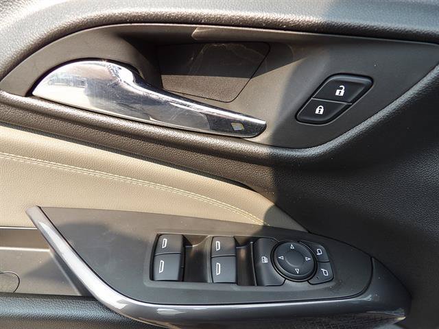 Used 2024 Chevrolet Trax ACTIV w/ Sunroof Package FWD image 13