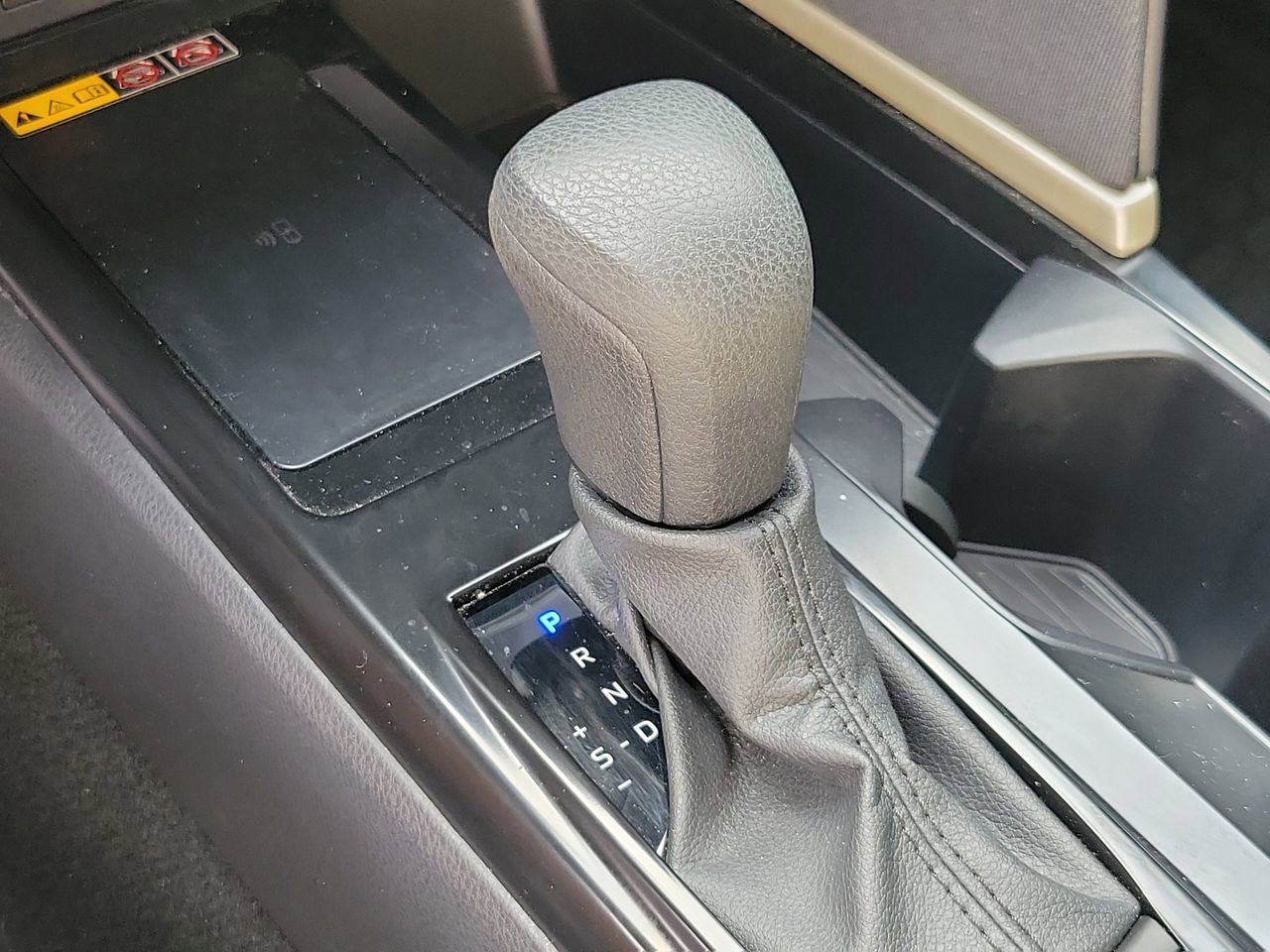 Used 2026 Toyota Camry LE w/ Convenience Package FWD image 28