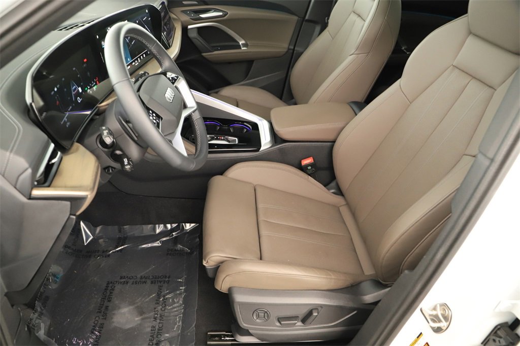 Certified 2025 Audi Q5 Prestige image 24