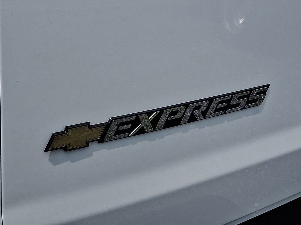 New 2025 Chevrolet Express 3500 WT Van w/ Driver Convenience Package image 15