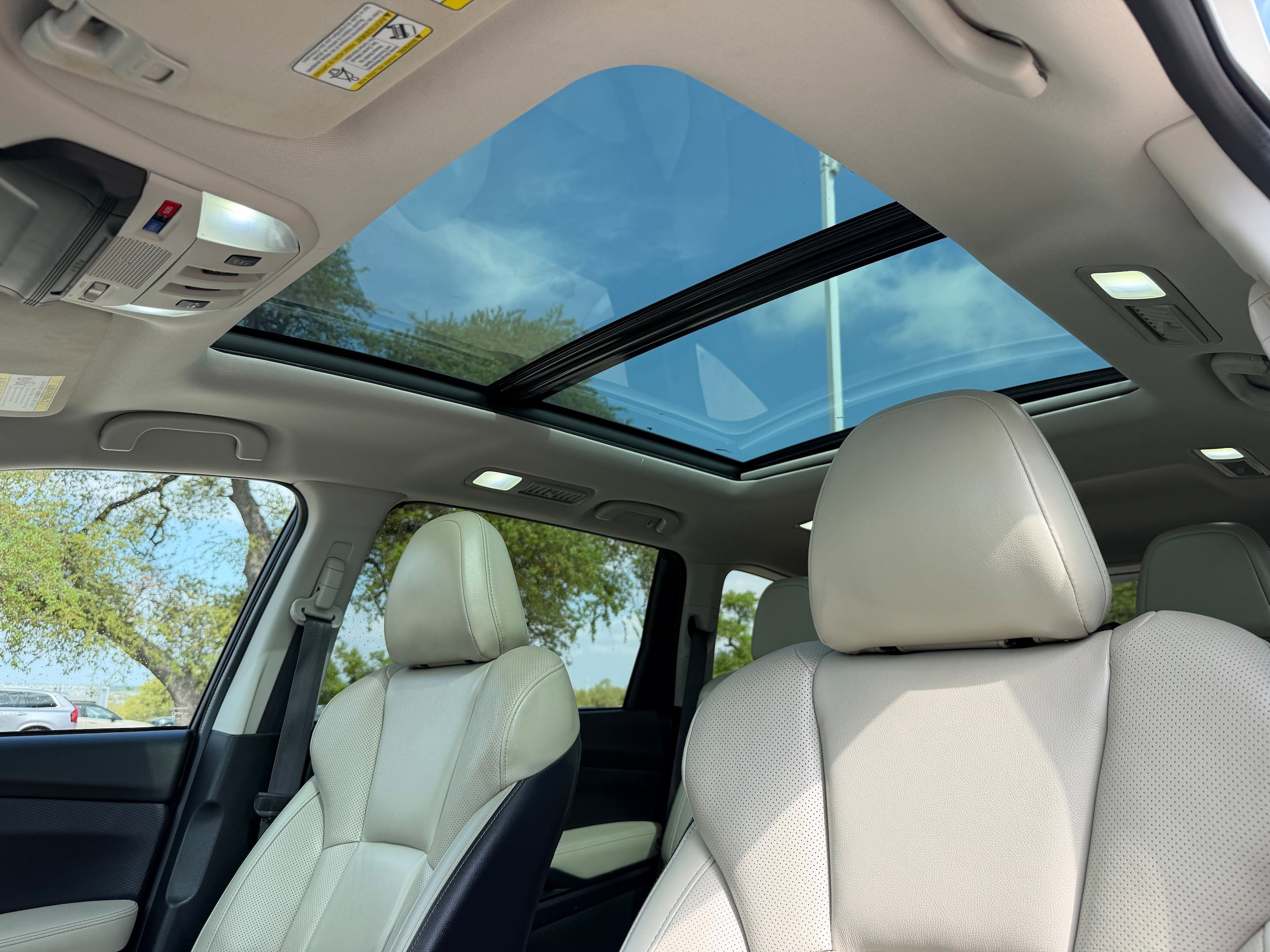Used 2021 Subaru Ascent Limited w/ Technology Package image 25