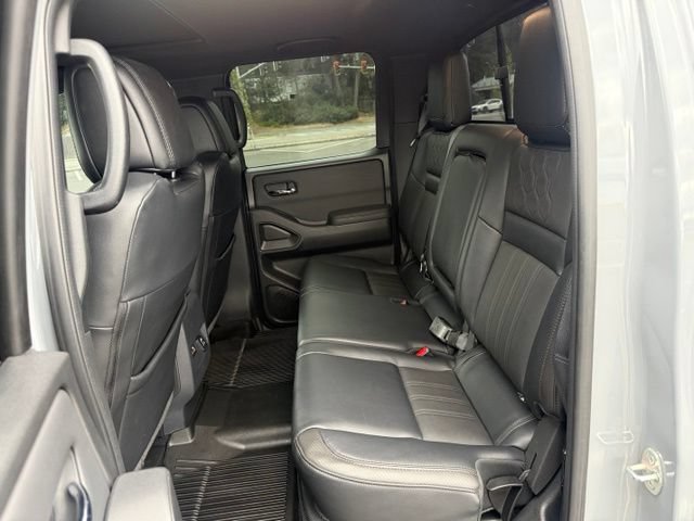 Used 2022 Nissan Frontier PRO-4X w/ Pro-4X Premium Package AWD/4WD image 10