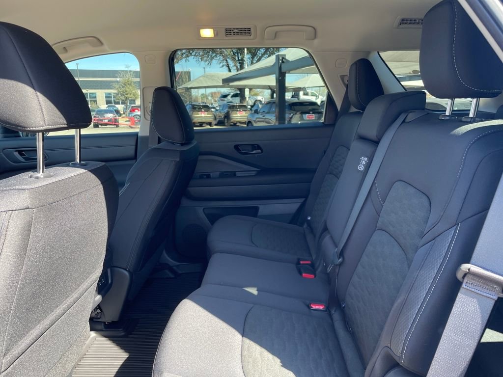 New 2026 Nissan Pathfinder SV AWD/4WD image 38