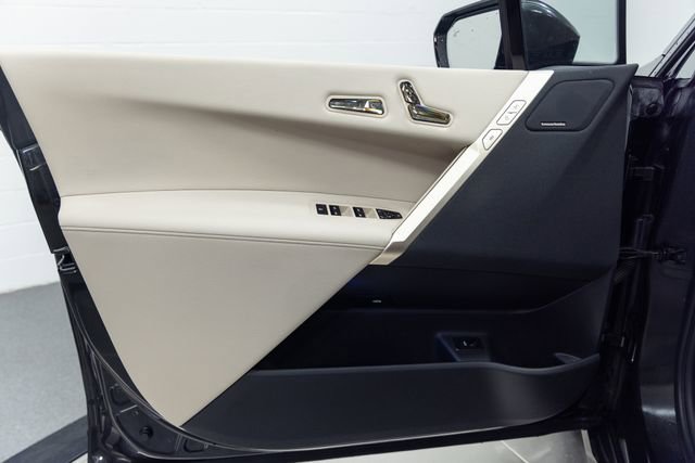 Certified 2023 BMW iX xDrive50 w/ Premium Package image 11