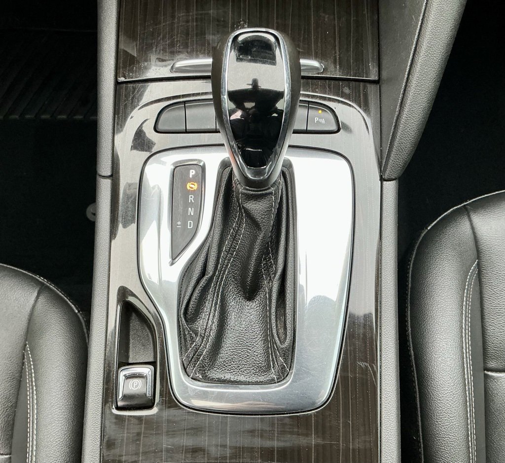 Used 2018 Buick Regal Essence w/ Driver Confidence Package #1 image 34