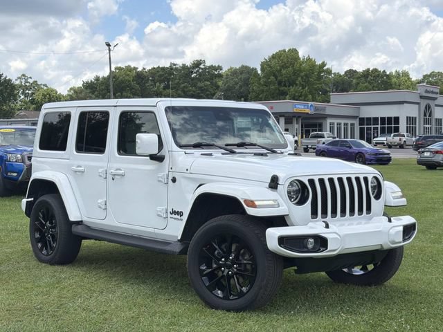 Used 2022 Jeep Wrangler Unlimited Sahara AWD/4WD image 15