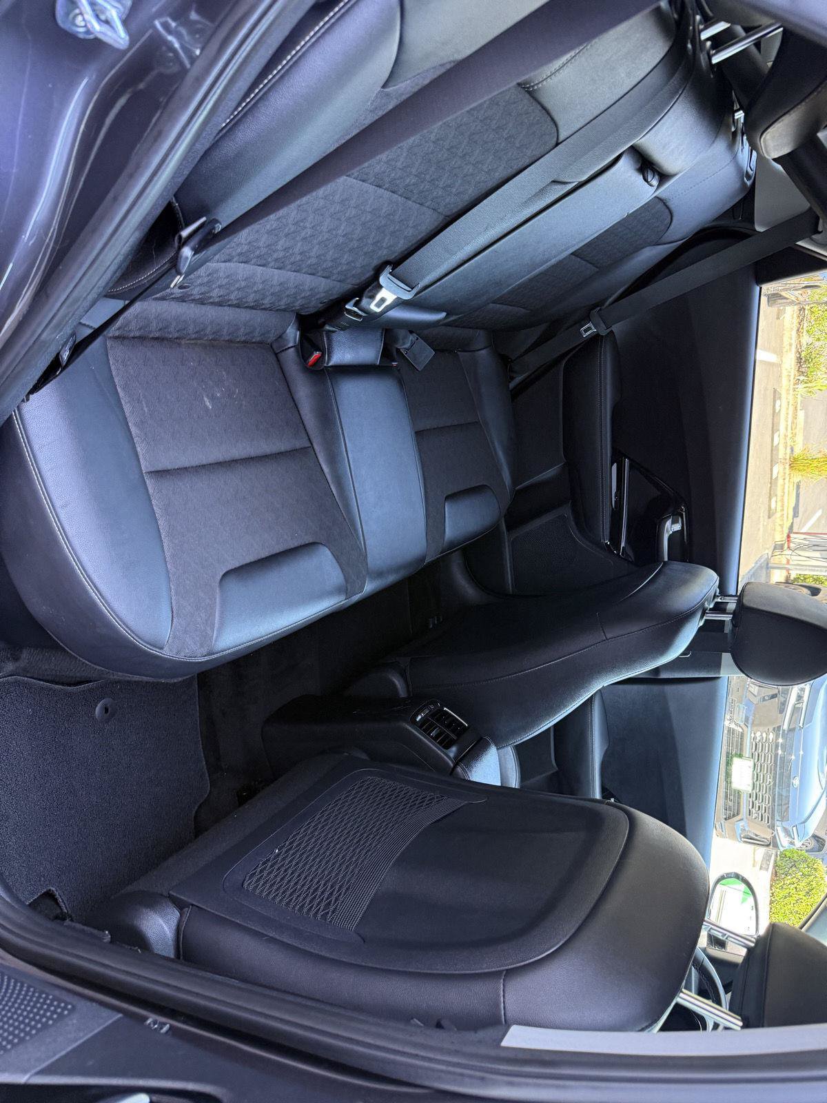 Used 2021 Kia Niro EX FWD image 16