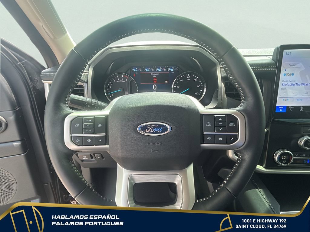 Used 2024 Ford Expedition XLT RWD image 18