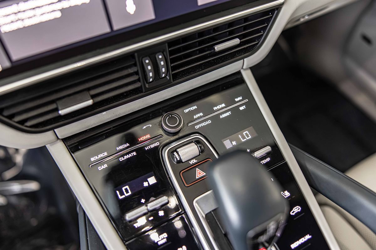 Used 2021 Porsche Cayenne E-Hybrid AWD/4WD image 30