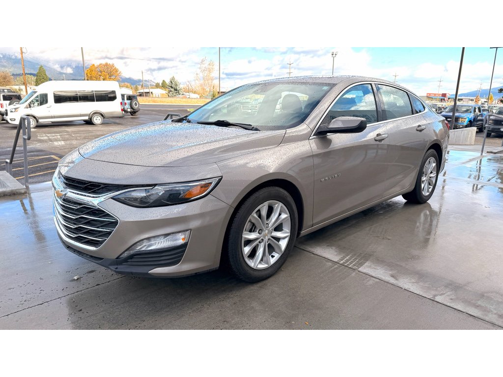 Used 2024 Chevrolet Malibu LT FWD image 3