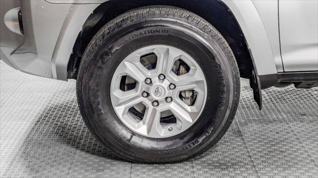 Used 2018 Toyota 4Runner SR5 RWD image 27