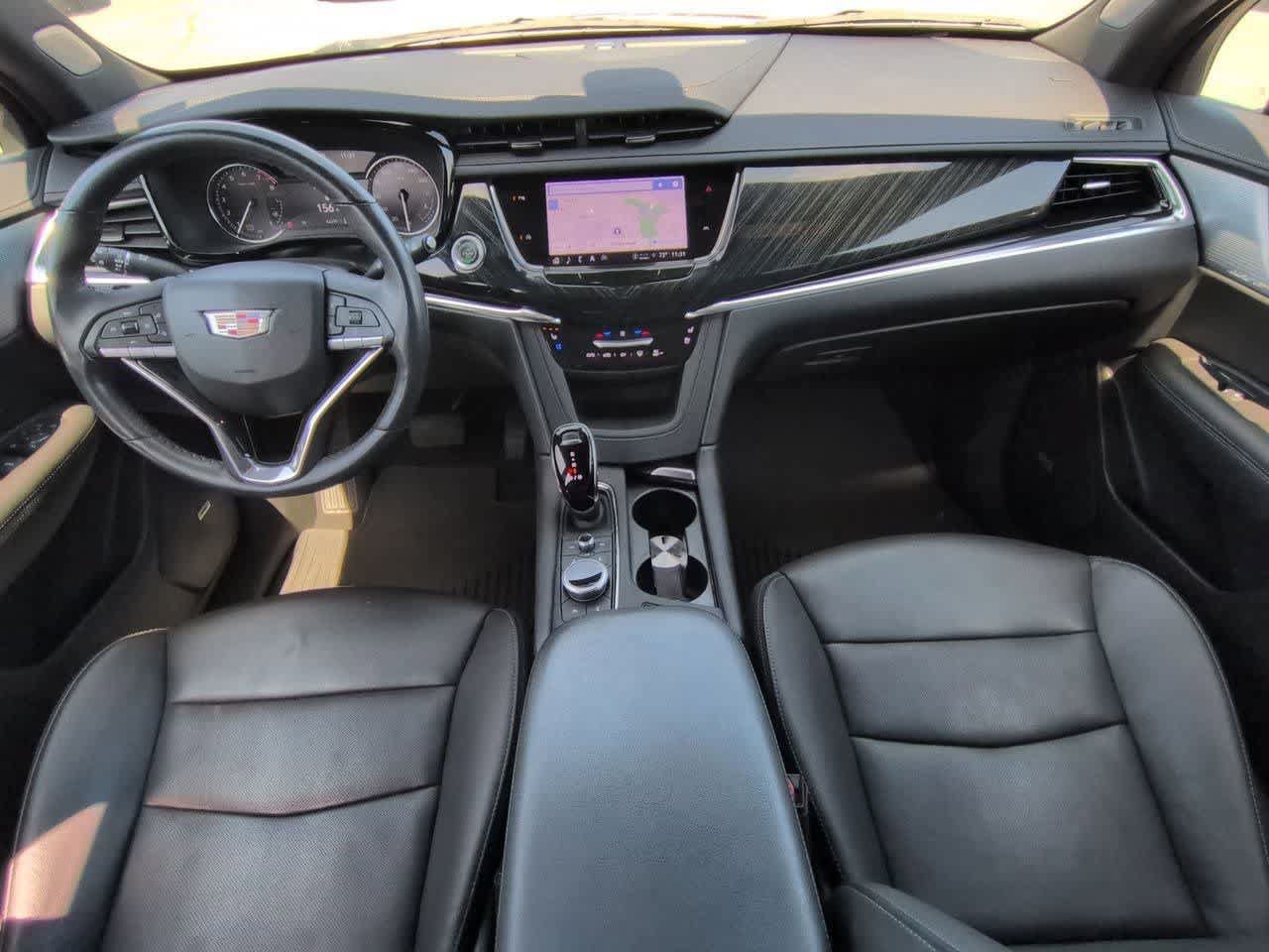 Used 2023 Cadillac XT6 Premium Luxury AWD/4WD image 15