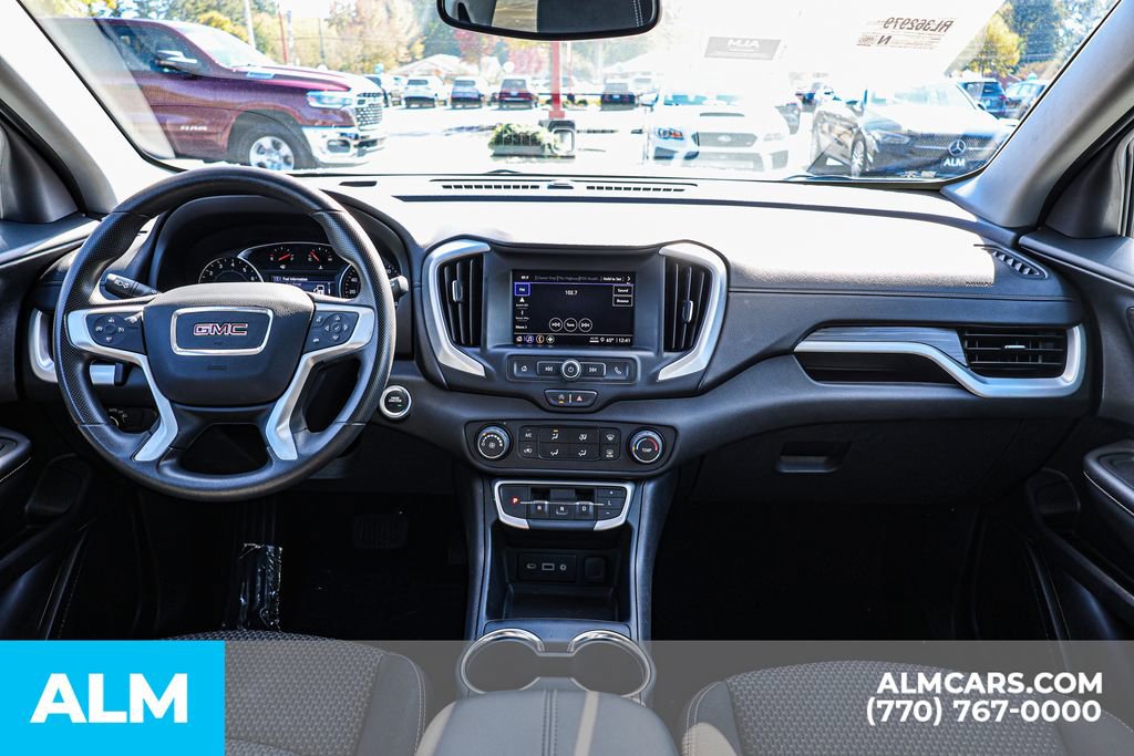 Used 2024 GMC Terrain SLE image 30