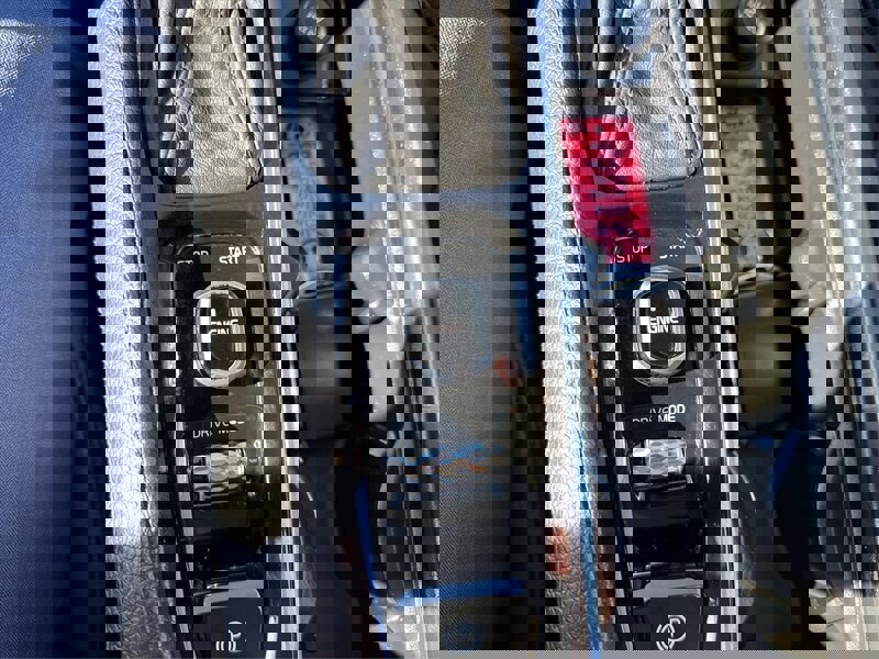 Used 2016 Volvo XC90 T6 Momentum w/ Momentum Plus Package image 83